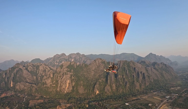 Vang Vieng Paramotor